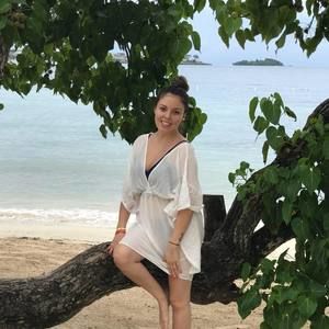 Meet your Posher, Maya